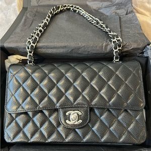 CHANEL Lambskin Quilted Medium Double Flap Black NIB